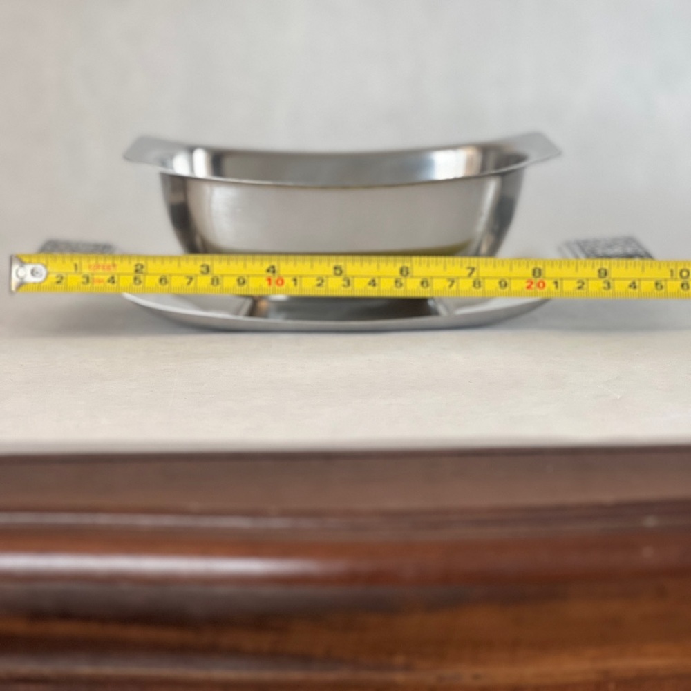 Vintage Stanley Roberts ‘Burgundy’ Velvet Stainless Gravy Boat w/ Attached Tray - Picture 10 of 10